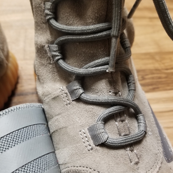 ADIDAS YEEZY BOOST 750 Light Grey/Gum SIZE 12 - Picture 5 of 12